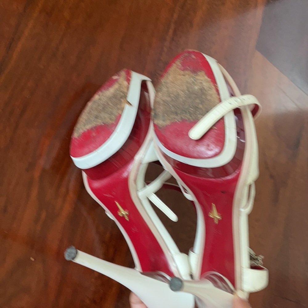 Cesare Paciotti White Heels - Picture 4 of 5